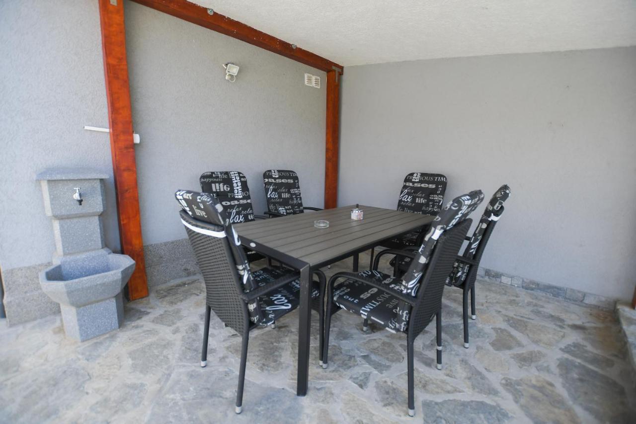Relax Apartmani Kladovo Extérieur photo